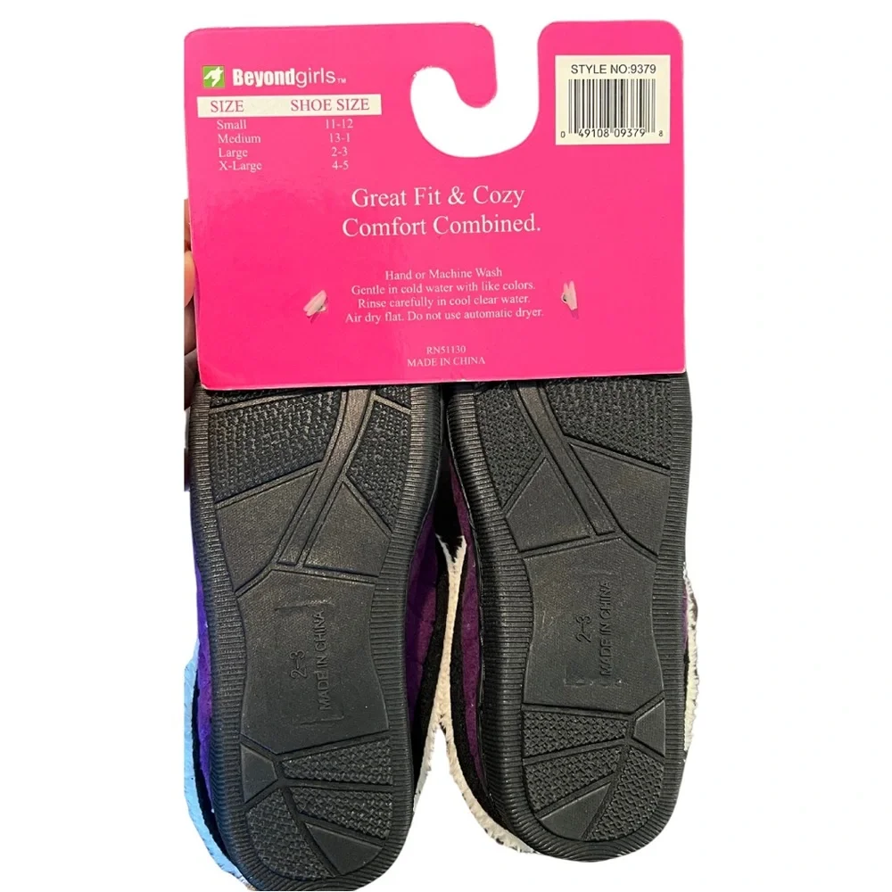 NWT Beyond Girls slip on fuzzy lined hard bottom slippers. Purple and off white